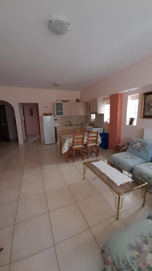 Akrata Rose Garden Apartments I Paralia Akratas Exterior foto